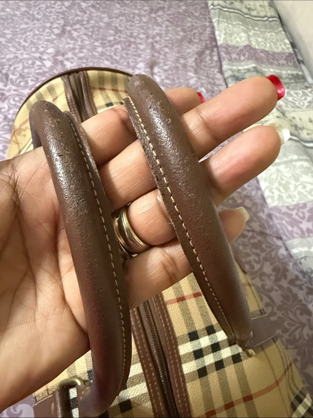 Vintage Burberry leather Travel Bag ( Final Sale).